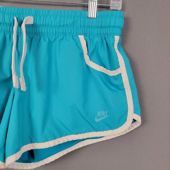 Nike Turquoise Shorts M Drawstring Lined Sporty - Picture 2 of 9